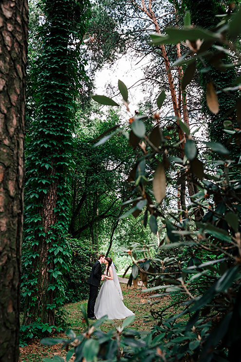 свадебная фотосессия в ботаническом саду минска