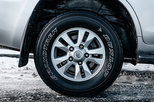 Автомобильная фотосъемка BMW X5 XDRIVE 4.0D. Цвет черный. Профессиональные фотографии для объявления о продаже машины.